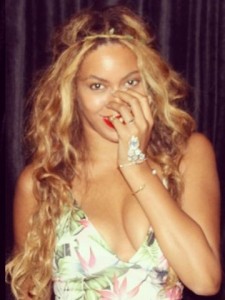 Beyoncé Knowles nipple slip