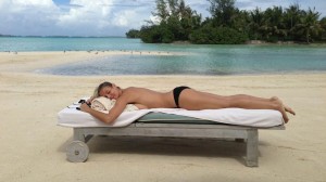 Heidi Klum paparazzi private beach