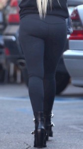 Lady Gaga nice tight leggins