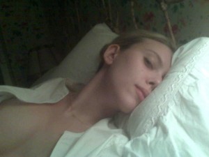 Scarlett Johansson nipple slip