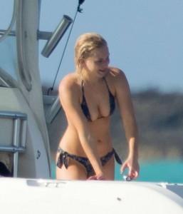 Jennifer Lawrence yacht