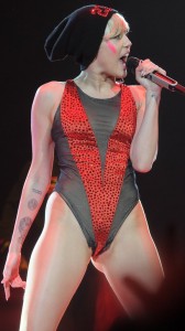 Miley Cyrus pussy slip