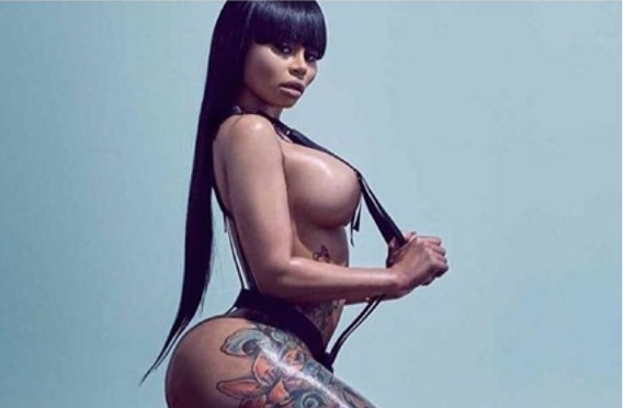 Blac Chyna fully topless.