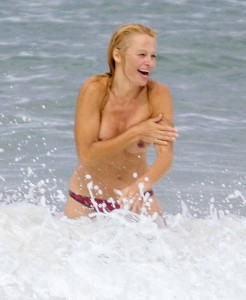 pamela-anderson-topless-on-beach