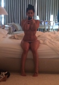 Elizabeth Ruiz nude selfie