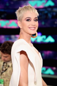 Katy Perry new haircut