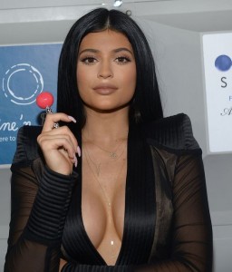 Kylie Jenner hot cleavage