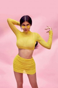 Kylie Jenner sexy yellow dress