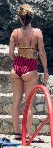 Rita Ora ass