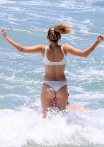 Miley Cyrus sexy ass
