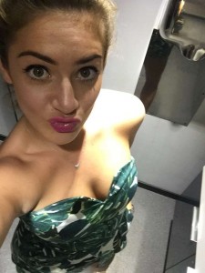 Isabel Hodgins selfie leaked