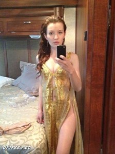 Emily Browning leaks