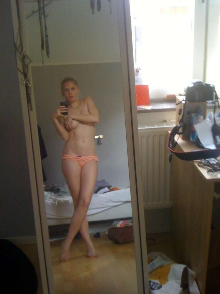 Emma Holten nude leaked (11 photos) .